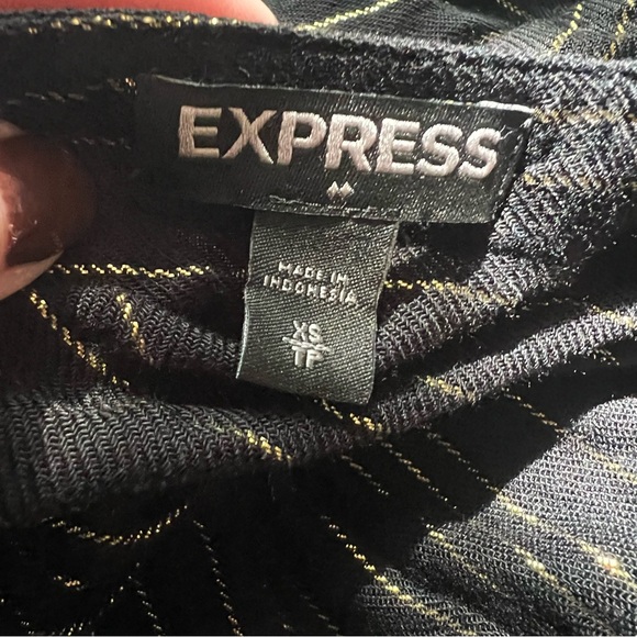 Express Black and Gold Women's Top - Picture 6 of 13